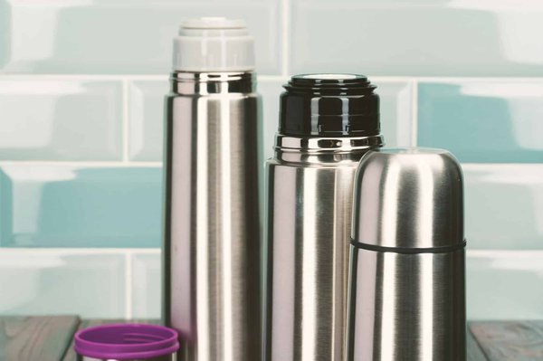 Renforcez l'engagement de vos employés avec une gourde publicitaire